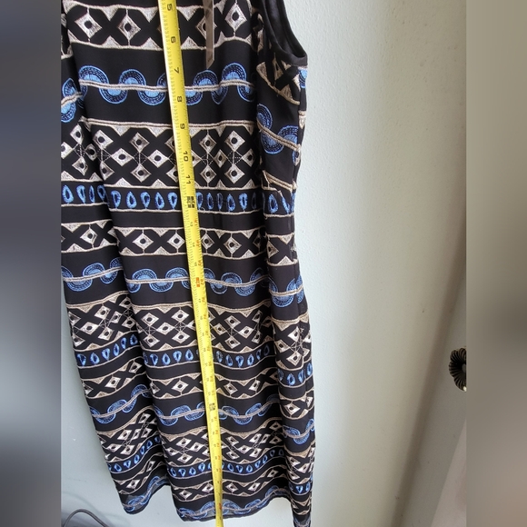 WHITE HOUSE BLACK  MARKET  Sleeveless Dress Bk/bl/br patterened  Size 2. NwT. - Picture 4 of 8